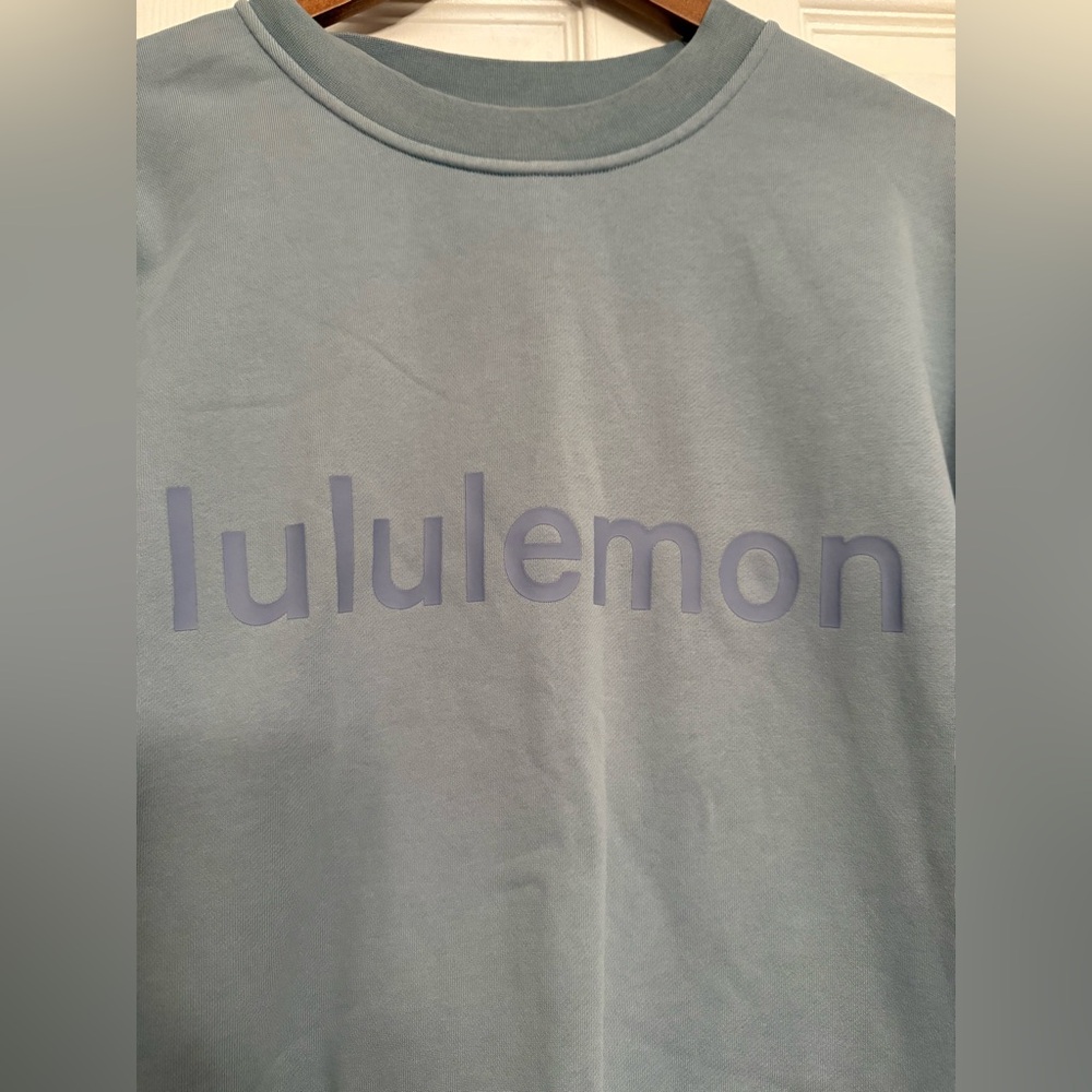 Lululemon Chambray All Yours Logo Crewneck Sweatshirt Light Blue 6 $118 - Picture 4 of 7